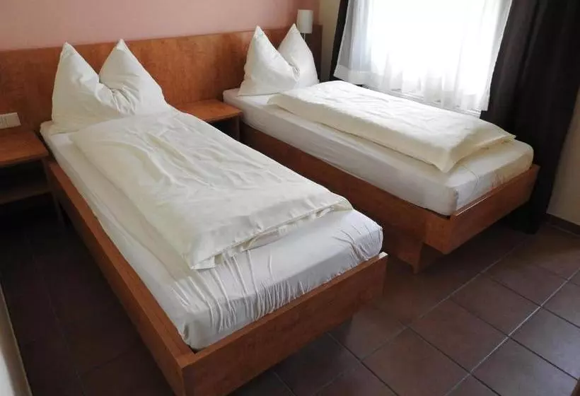 Hotelli Saint Denis Krefeld City