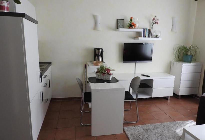 Отель Saint Denis Krefeld City