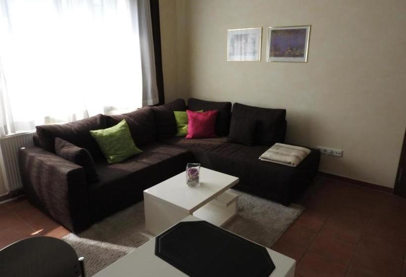 Отель Saint Denis Krefeld City