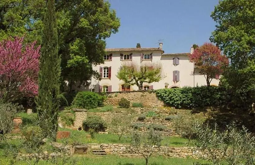 ペンション La Tuilière En Luberon