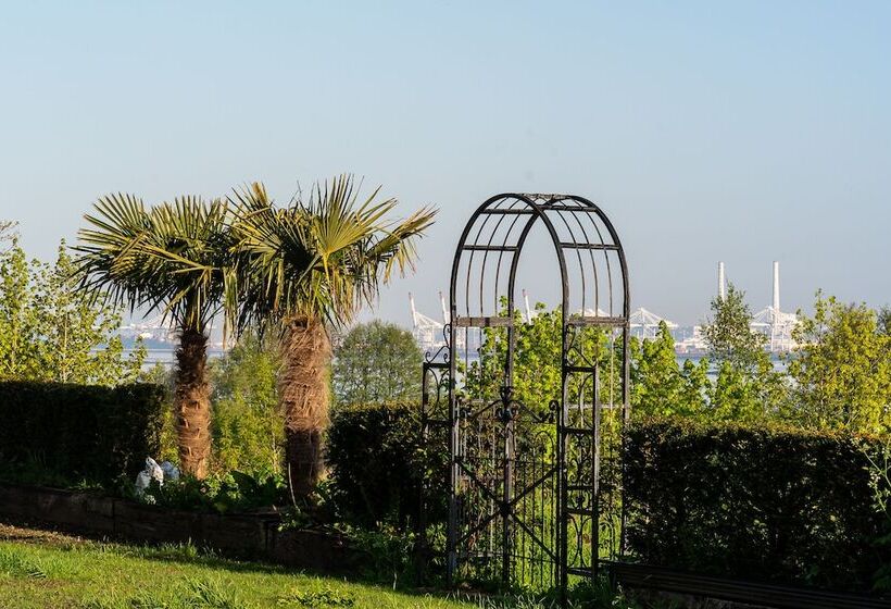 민박 New Cottage & Spa De Nage Guesthouse