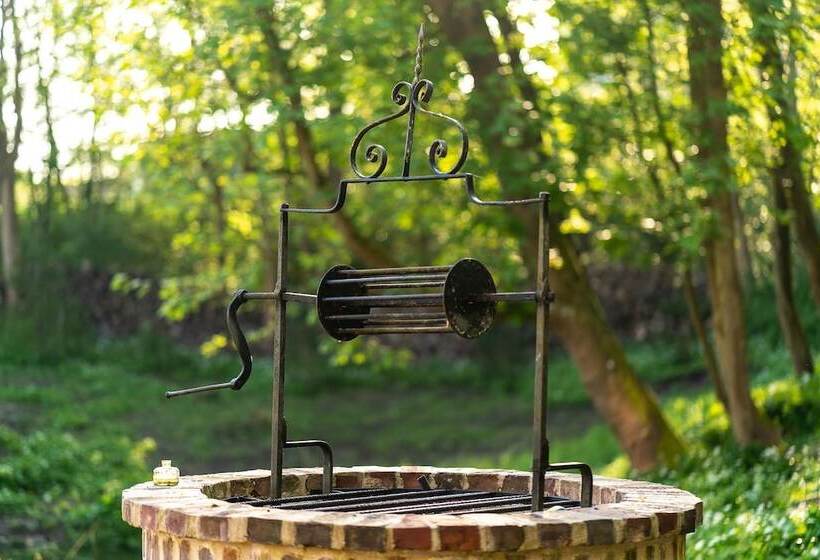 تختخواب و صبحانه New Cottage & Spa De Nage Guesthouse