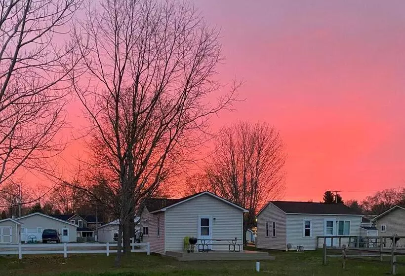 Motelli Pleasant Valley Resort