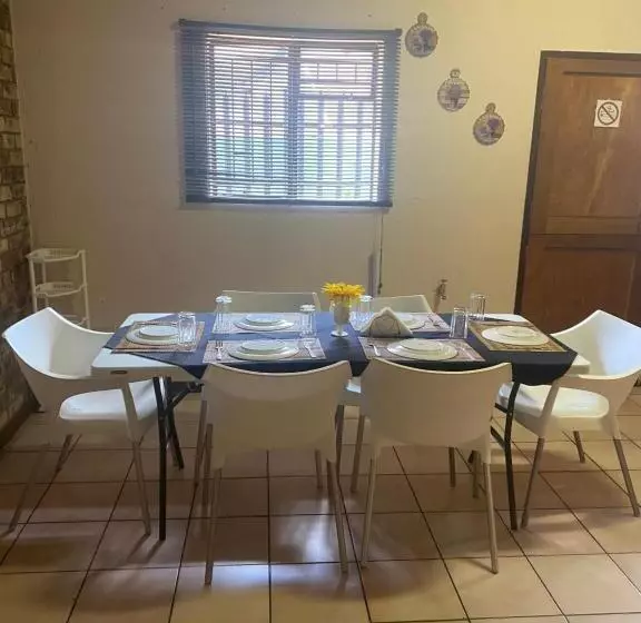 Majatalo A Pousada Guesthouse