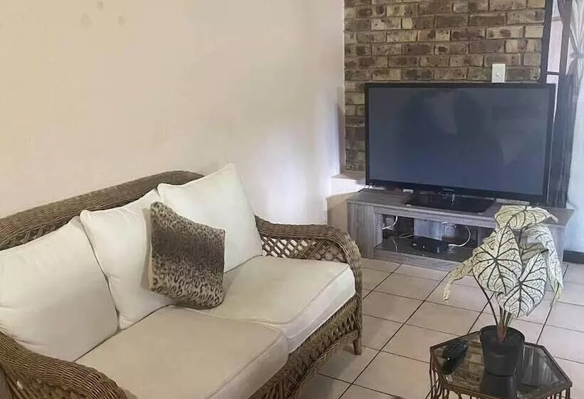 Majatalo A Pousada Guesthouse