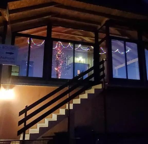 پانسیون Deluxe Studio & Rooms Zarubica