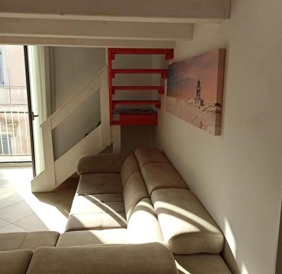 פנסיון Enjoy Trani