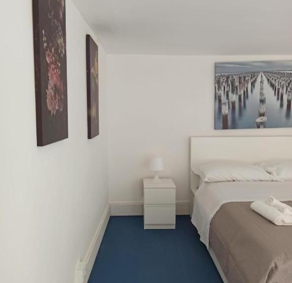 פנסיון Enjoy Trani