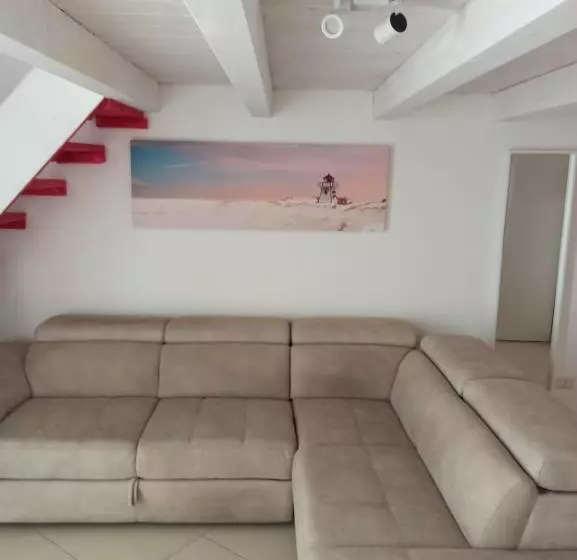 ペンション Enjoy Trani
