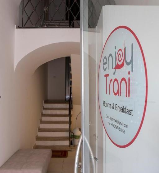 פנסיון Enjoy Trani