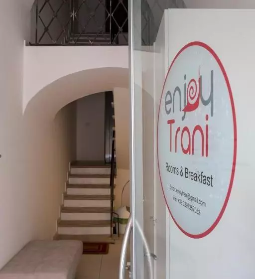 ペンション Enjoy Trani