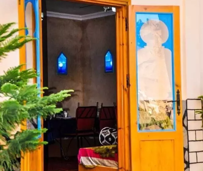 پانسیون Riad Iriki