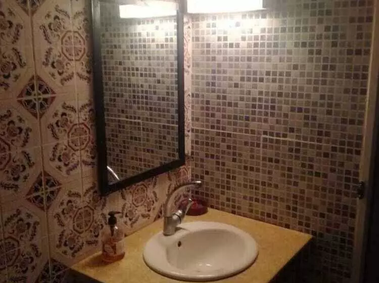 پانسیون Riad Iriki