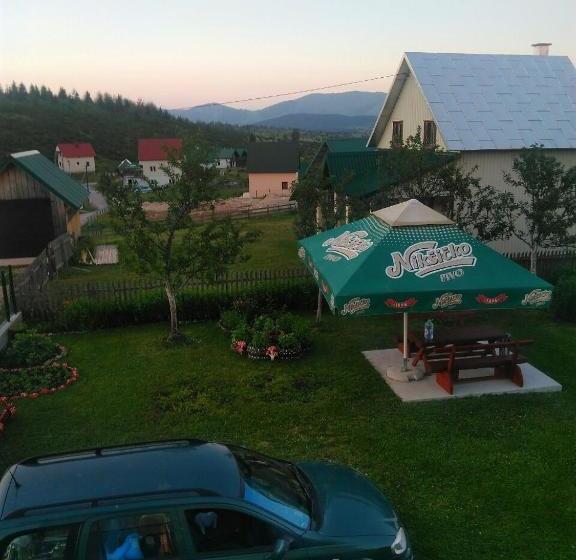 Majatalo Deluxe Studio & Rooms Zarubica