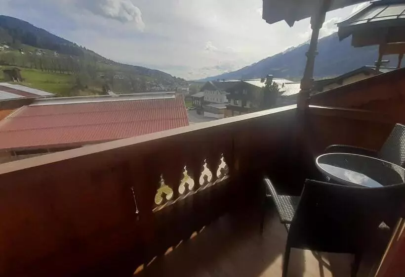 ユースホステル Tischlerwirt