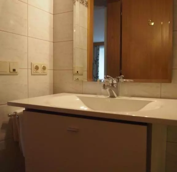 ユースホステル Tischlerwirt