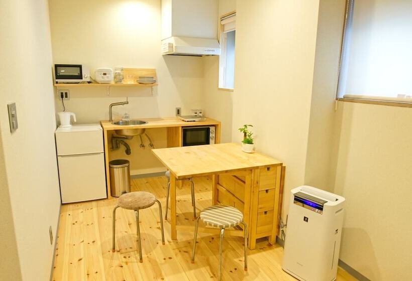 بنسيون Konyamachi Guest House Kuku