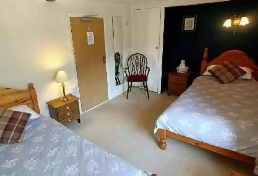 Retkeilymaja The Harp Inn