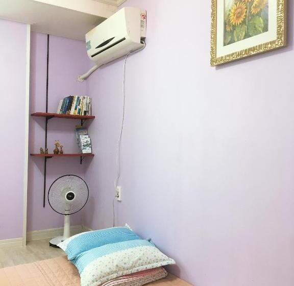 Pension Hago Guest House