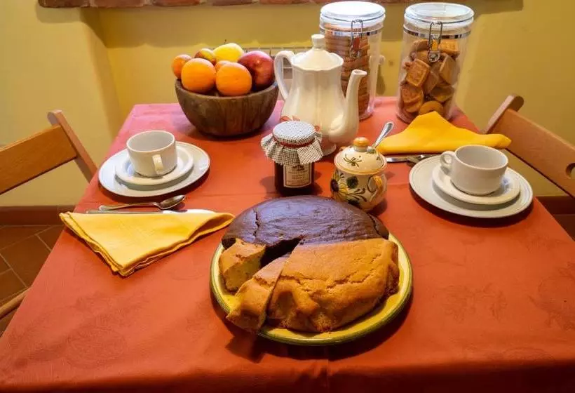 ホテル Agriturismo Santa Rosa