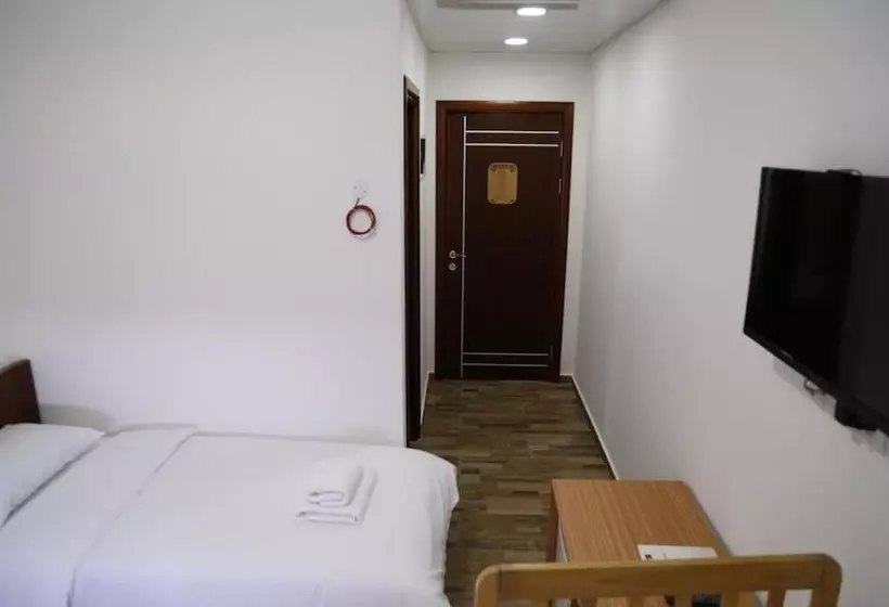 پانسیون Alrowwad Guest House