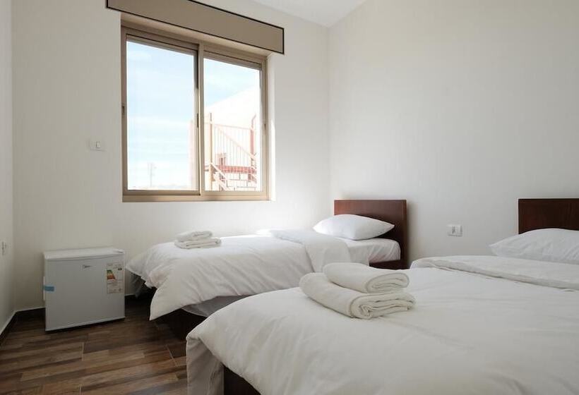 پانسیون Alrowwad Guest House