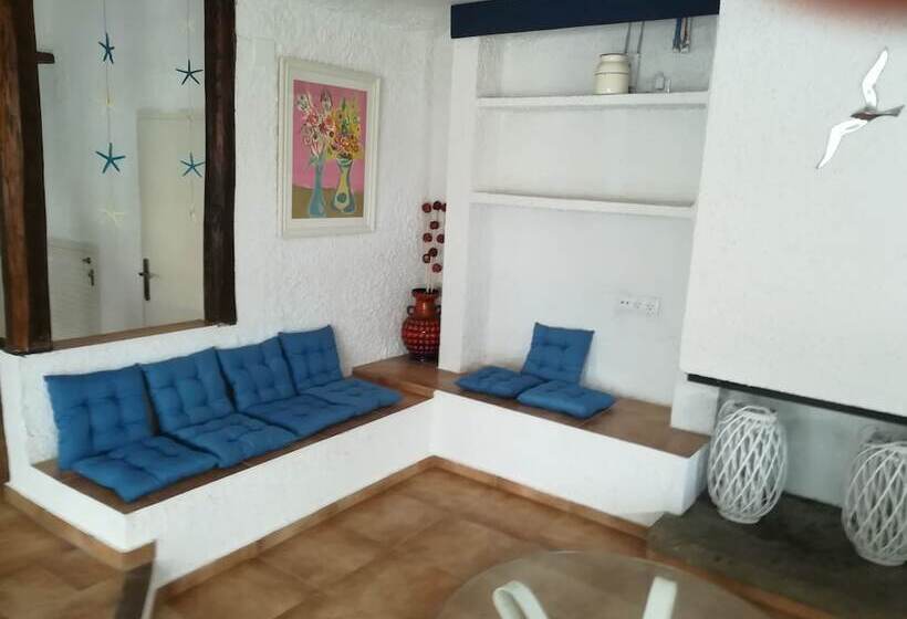 Majatalo Art Villa S Agaró