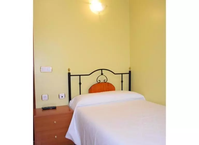 پانسیون Hostal Infante Peñafiel