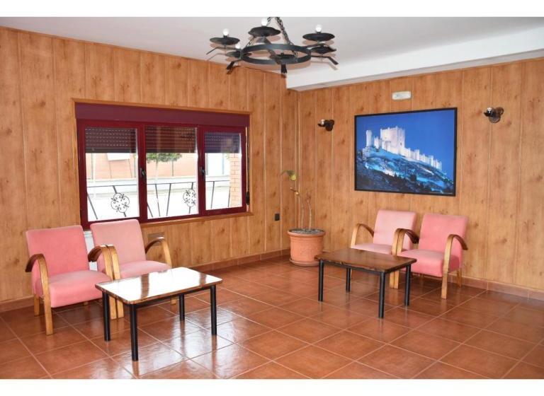 פנסיון Hostal Infante Peñafiel