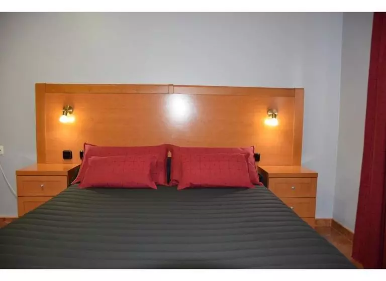 پانسیون Hostal Infante Peñafiel