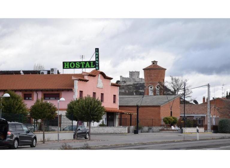 פנסיון Hostal Infante Peñafiel