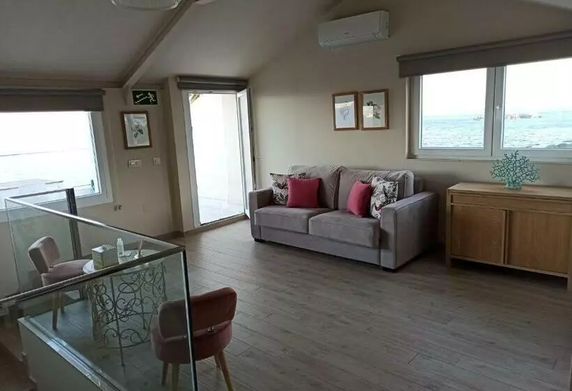 Hotelli Punta Carnero Alojamiento Singular