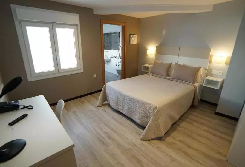 ホテル Infante Antequera