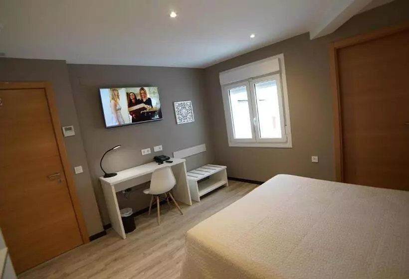 ホテル Infante Antequera