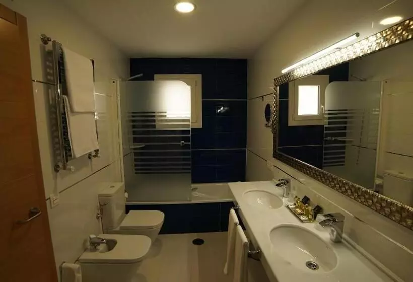 ホテル Infante Antequera