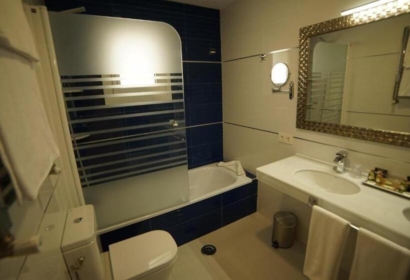 فندق Infante Antequera