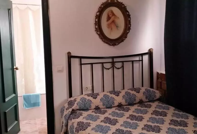 پانسیون El Castillo