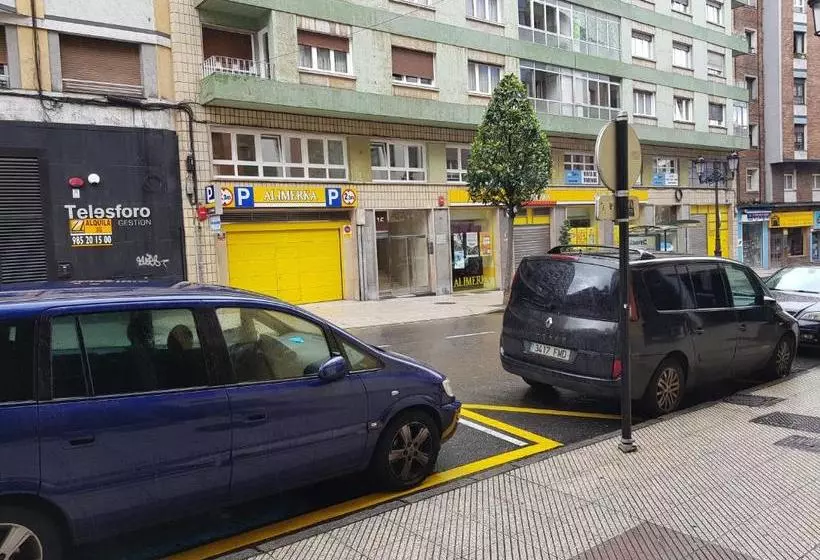 پانسیون Hostal Foncalada