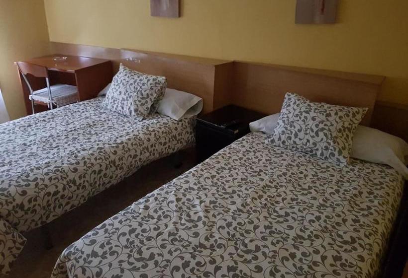 펜션 Hostal Foncalada