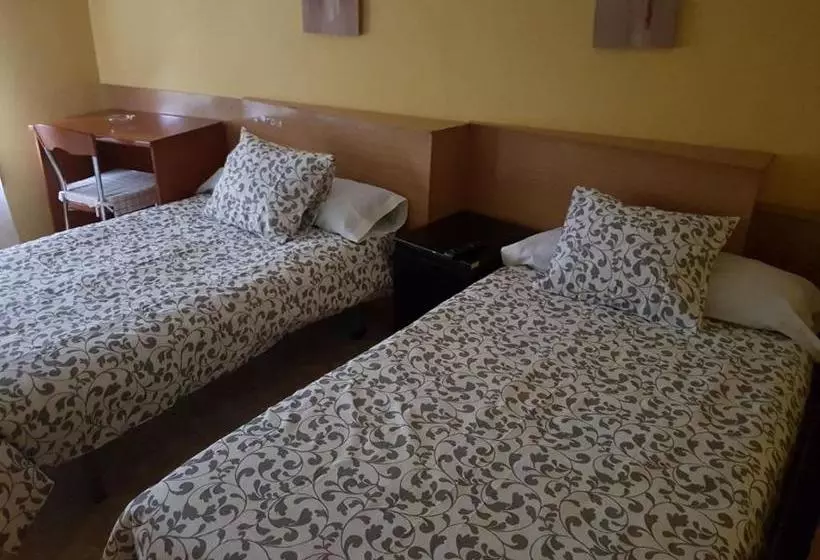 پانسیون Hostal Foncalada