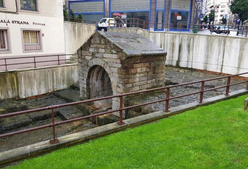 펜션 Hostal Foncalada