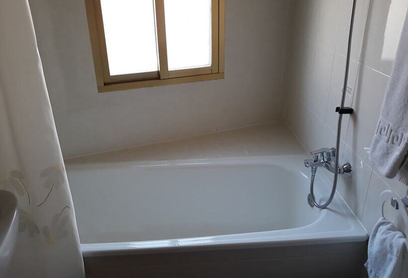 ペンション San Cristobal