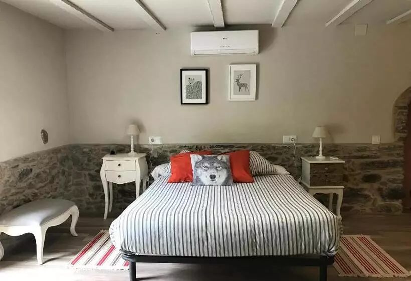 Majatalo Hostal Sant Roc