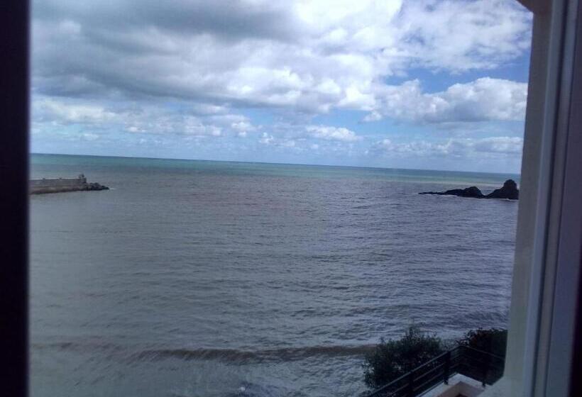 ペンション Arrigorri Ostatu Jatetxea