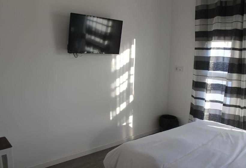 ペンション Golden 21