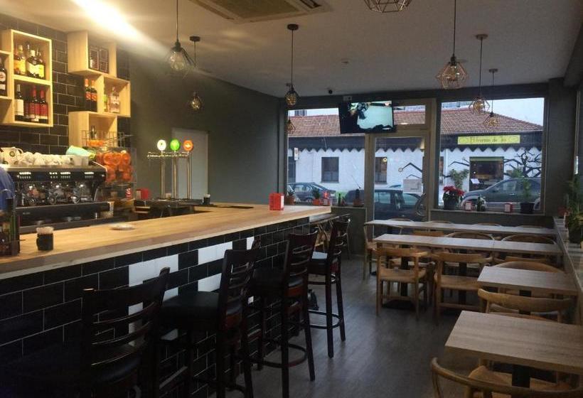 ペンション Golden 21