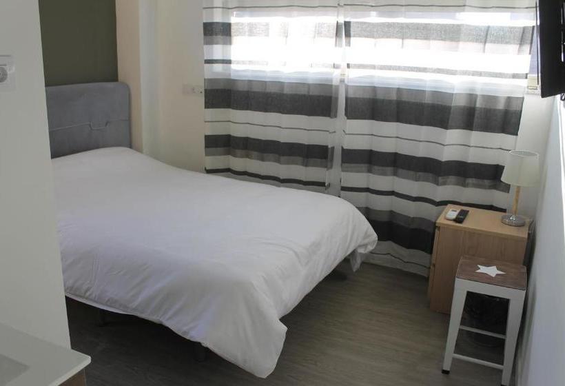 ペンション Golden 21