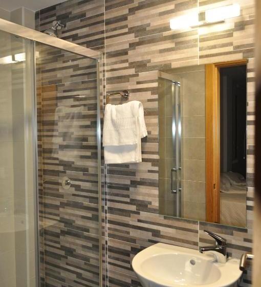 پانسیون Pons Minea