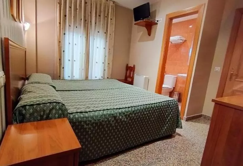 Retkeilymaja Hospedería Puerta De La Catedral