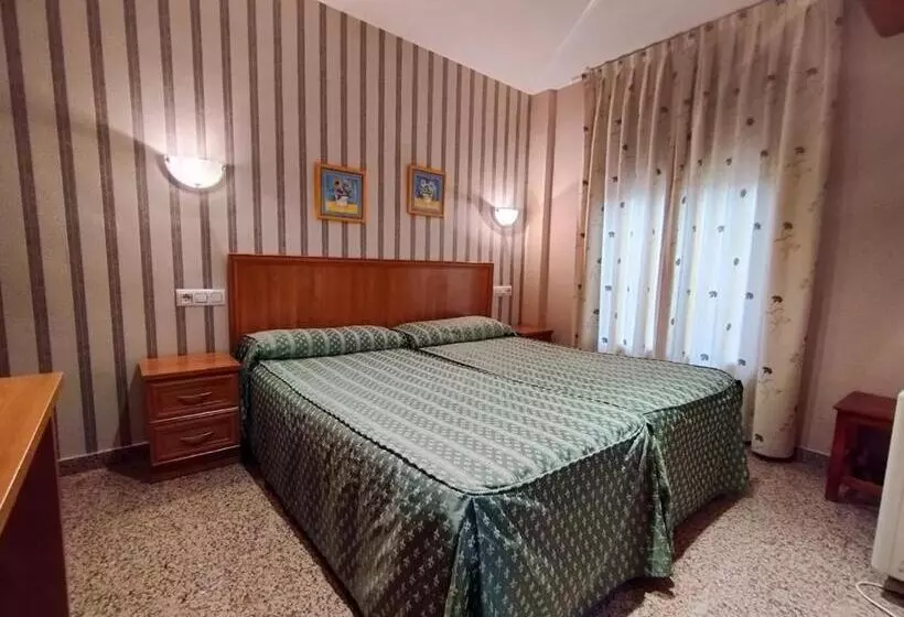 Retkeilymaja Hospedería Puerta De La Catedral